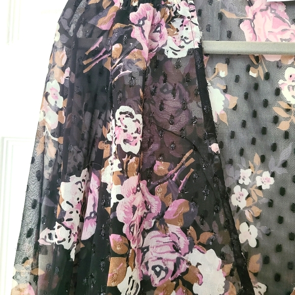 ASOS sheer wrap top in black metallic floral - Picture 7 of 13